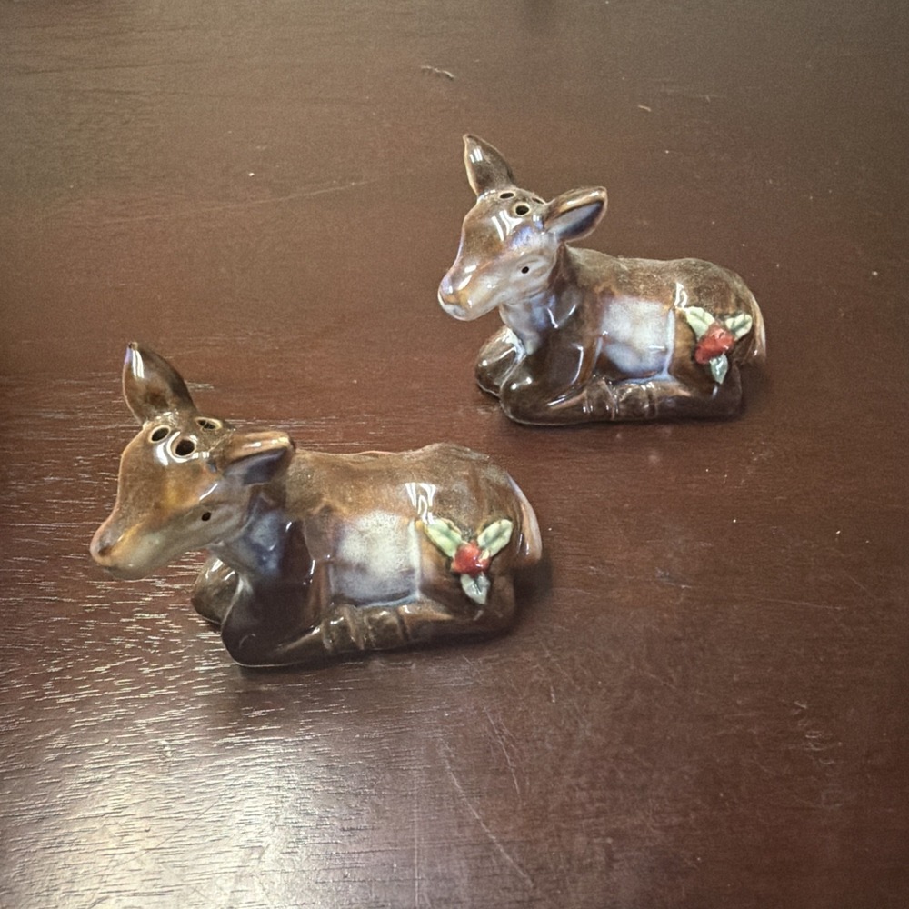 Holiday Fawn deer w/holly ceramic 3" Salt and Pepper shakers with Stopper